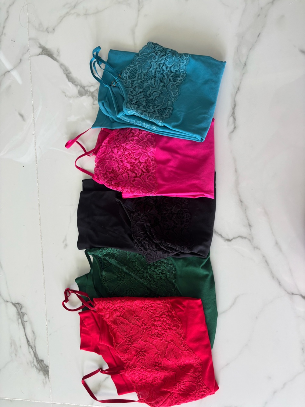 Bundle of 5 Lace Banana Republic Tank tops like new